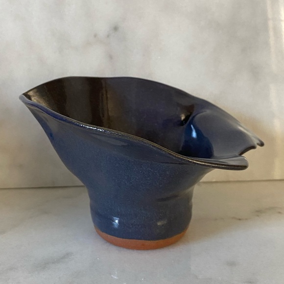 Handmade Modern Contemporary Purple Pottery Bowl - Picture 7 of 8